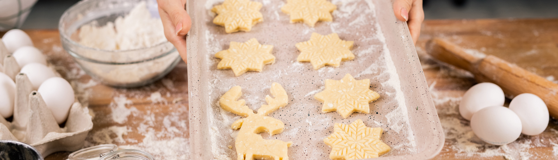 decorating cookies