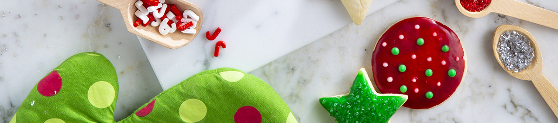 decorating cookies